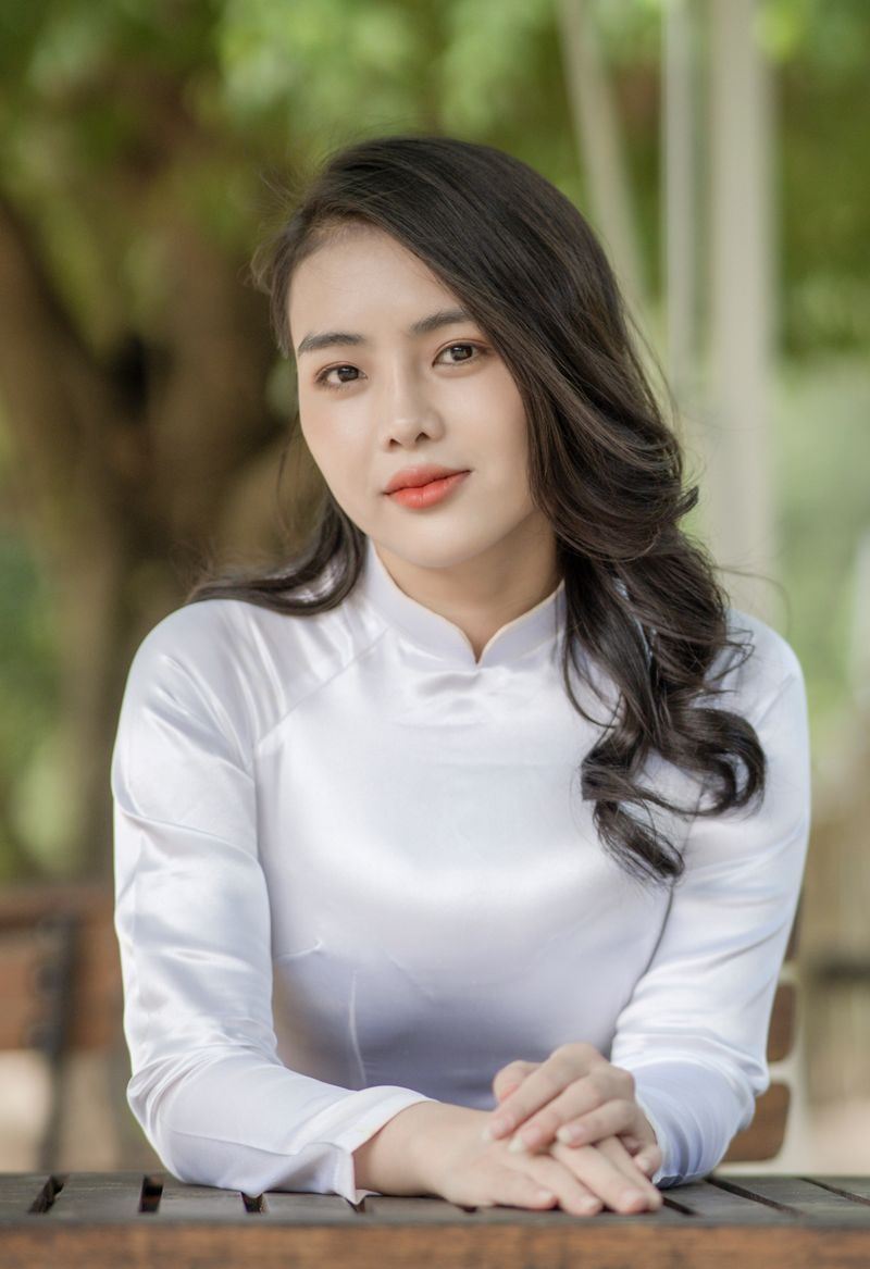 Tessa R.
